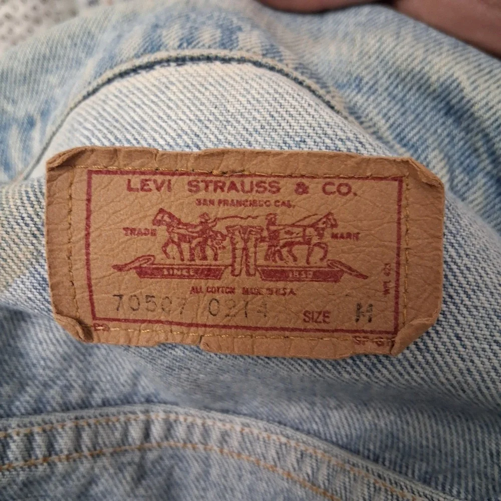 Vintage 1987 Levis Denim Trucker Jacket Size Medium 70507 0214 Light Acid‎ Wash